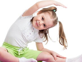 Stretching-muscles-and-exercising